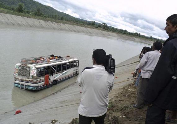 21 dead-bus accident